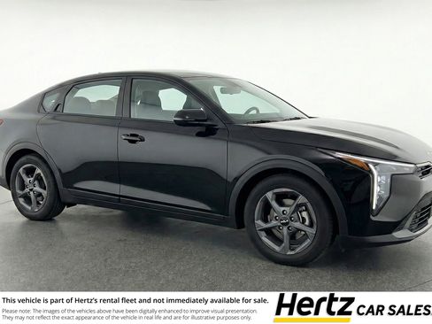 Used 2025 Kia K4 FWD image 1