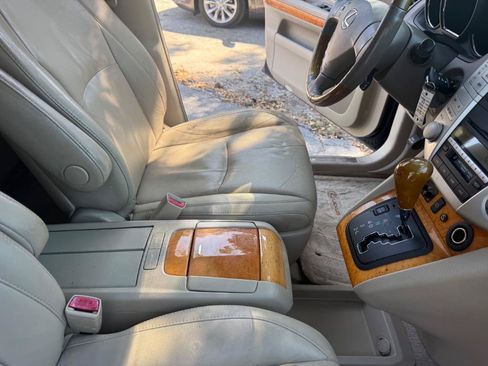 Used 2005 Lexus RX 330 FWD image 30