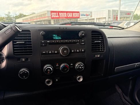 Used 2010 GMC Sierra 1500 SLE AWD/4WD image 10