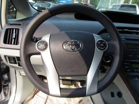 Used 2011 Toyota Prius Two FWD image 17