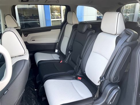 New 2026 Honda Odyssey Elite image 7