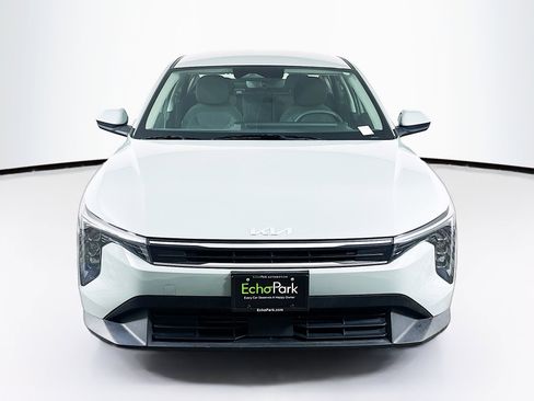 Used 2025 Kia K4 LXS image 2