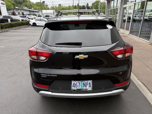 Used 2022 Chevrolet TrailBlazer LT w/ Convenience Package AWD/4WD image 4