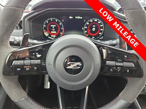 Used 2025 Nissan Z NISMO w/ Floor Mat Package image 24