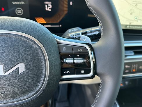 New 2025 Kia Sorento EX w/ EX Panoramic Sunroof Package image 30