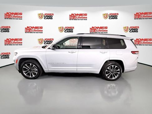 Used 2023 Jeep Grand Cherokee L Overland w/ Advanced Protech Group III AWD/4WD image 17