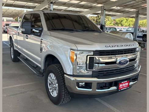 Used 2017 Ford F250 XLT w/ XLT Value Package AWD/4WD image 1