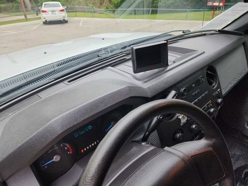 Used 2016 Ford F250 XL w/ Power Equipment Group AWD/4WD image 20