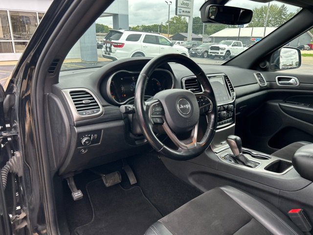 Used 2020 Jeep Grand Cherokee Altitude AWD/4WD image 27