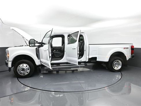 Used 2026 Ford F450 Lariat w/ FX4 Off-Road Package AWD/4WD image 48