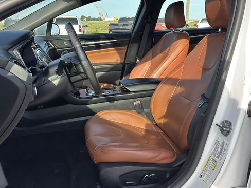 Used 2020 Ford Fusion Titanium FWD image 18