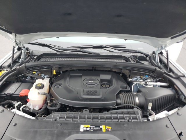 Used 2024 Jeep Grand Cherokee Summit AWD/4WD image 11