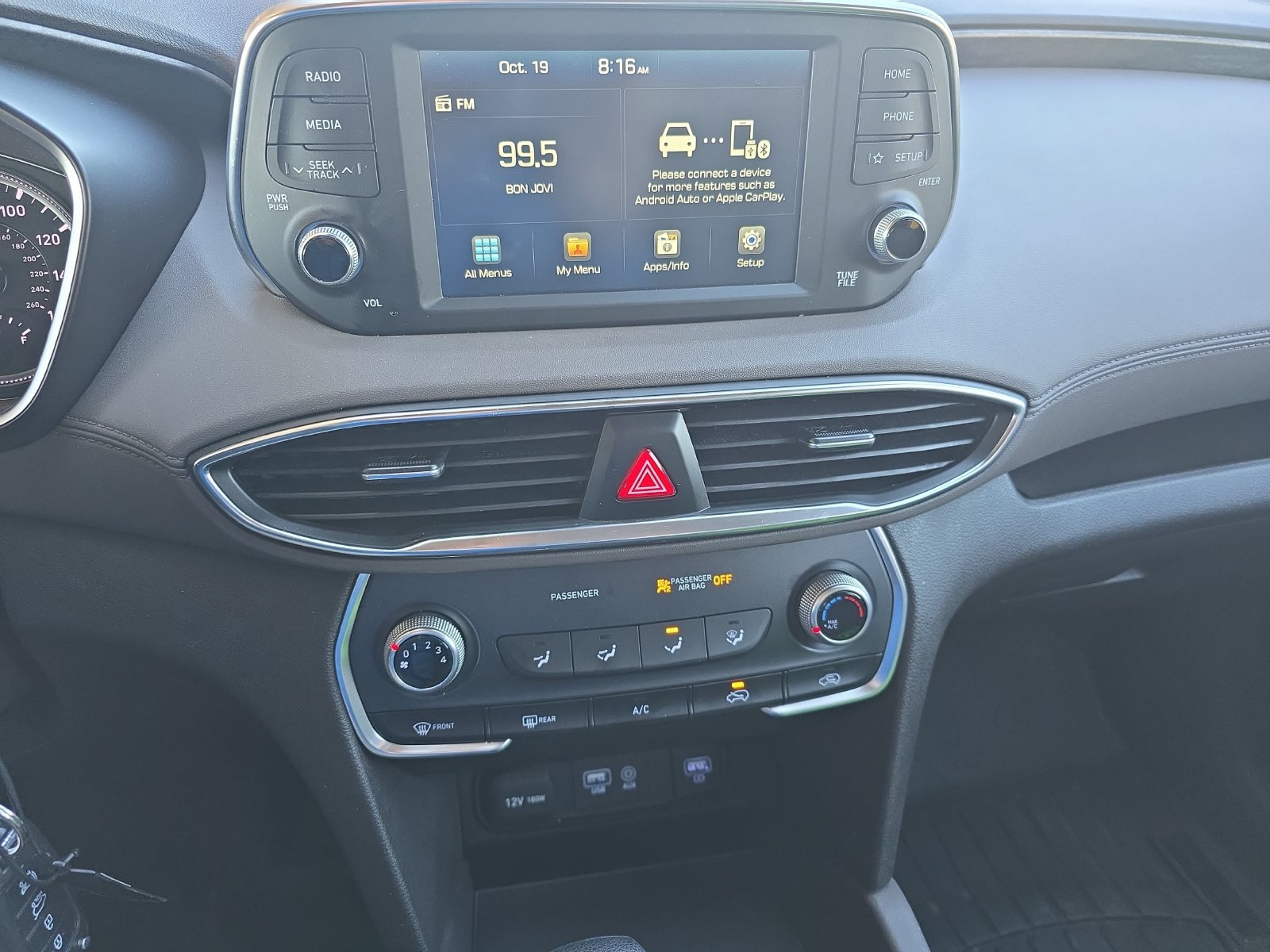 Used 2019 Hyundai Santa Fe SE AWD/4WD image 12