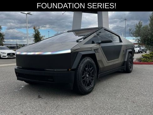 Used 2024 Tesla Cybertruck Cyberbeast AWD/4WD image 1