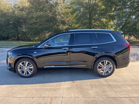 New 2025 Cadillac XT6 Premium Luxury image 2