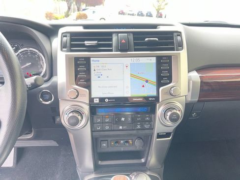 Used 2023 Toyota 4Runner Limited AWD/4WD image 15