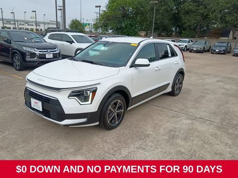 Used 2025 Kia Niro LX FWD image 1
