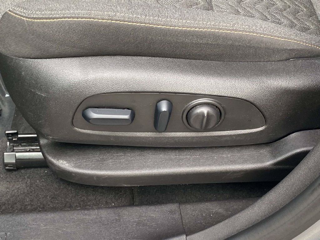 Used 2024 Chevrolet Equinox LT AWD/4WD image 14