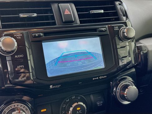 Used 2018 Toyota 4Runner TRD Off-Road Premium AWD/4WD image 22