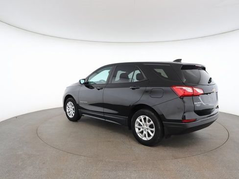 Used 2020 Chevrolet Equinox LS w/ LS Convenience Package image 10