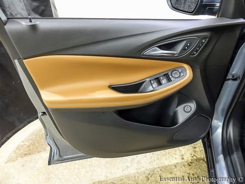 Used 2021 Buick Encore GX Essence image 17