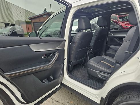 Certified 2024 MAZDA CX-90 Plug-In Hybrid w/ Premium Plus image 21