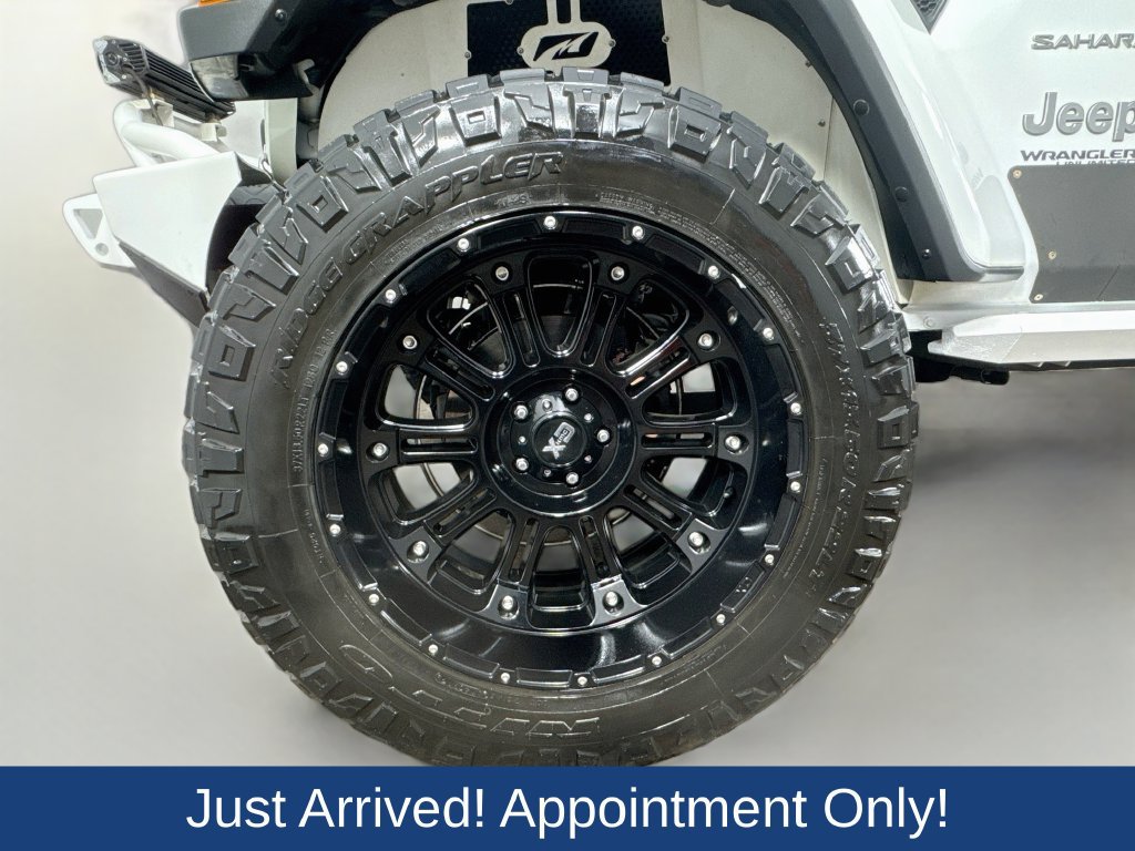 Used 2019 Jeep Wrangler Unlimited Sahara AWD/4WD image 38
