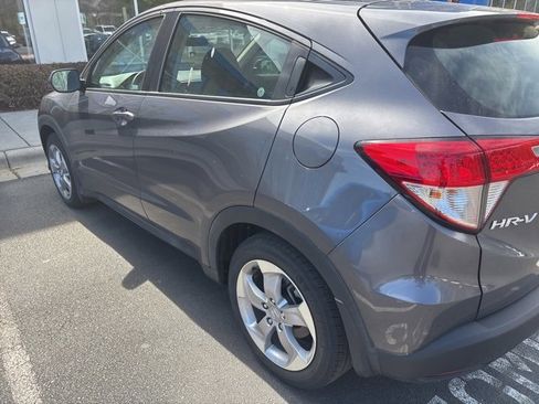Used 2022 Honda HR-V LX image 6