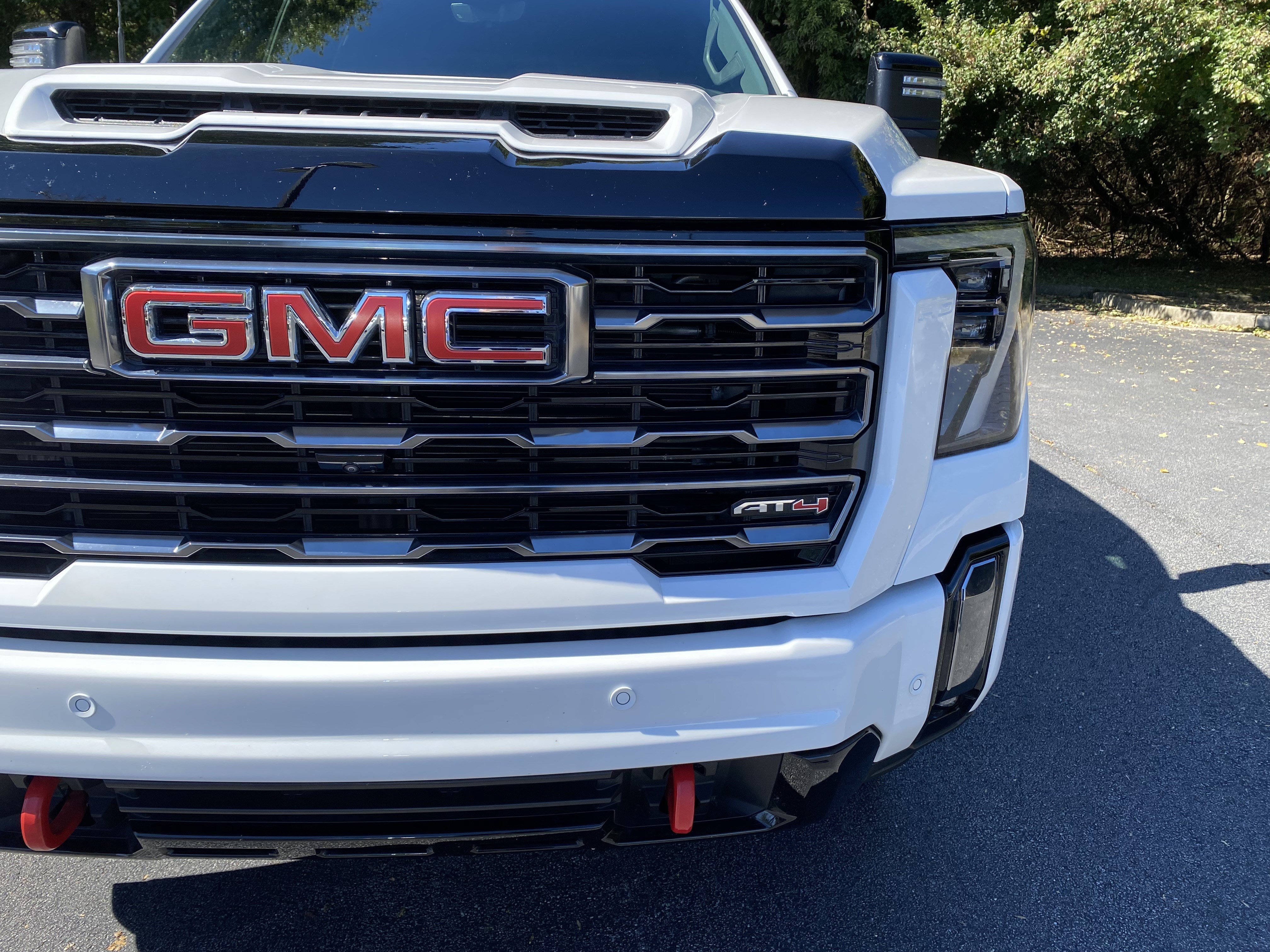 Used 2024 GMC Sierra 2500 AT4 w/ AT4 Premium Plus Package AWD/4WD image 15