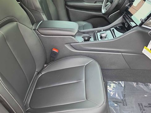 New 2026 Jeep Grand Cherokee Limited w/ Limited Altitude Package AWD/4WD image 49