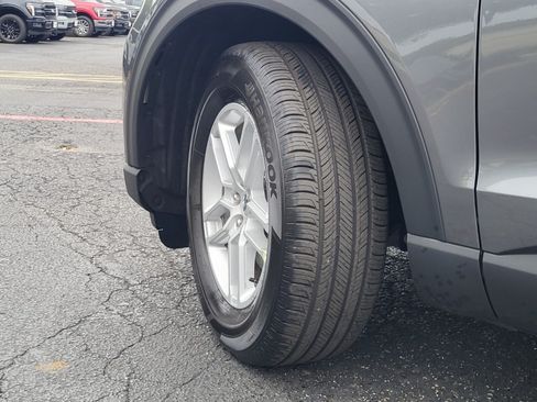 Certified 2026 Ford Explorer Active RWD image 33