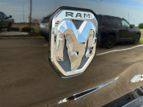 Used 2019 RAM 1500 Laramie AWD/4WD image 54