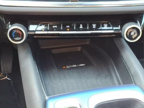 Used 2025 Chevrolet Equinox EV LT w/ Convenience Package FWD image 18