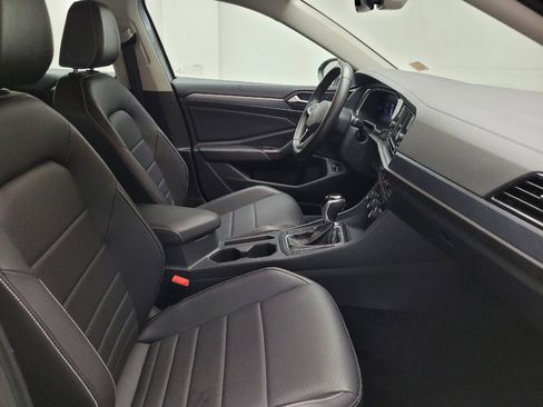 Used 2024 Volkswagen Jetta SE FWD image 21