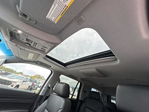 Used 2018 GMC Yukon SLT w/ Premium Edition image 27