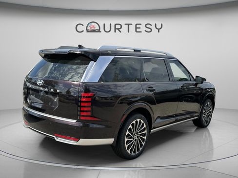 New 2026 Hyundai Palisade Calligraphy FWD image 5