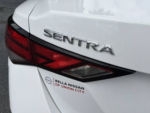 Used 2025 Nissan Sentra S FWD image 30