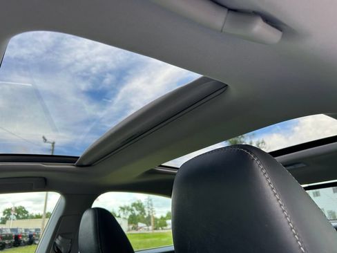 Used 2018 Lexus ES 350 w/ Luxury Package w/Wood Trim FWD image 28