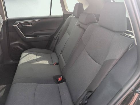 Used 2025 Toyota RAV4 XLE AWD/4WD image 9