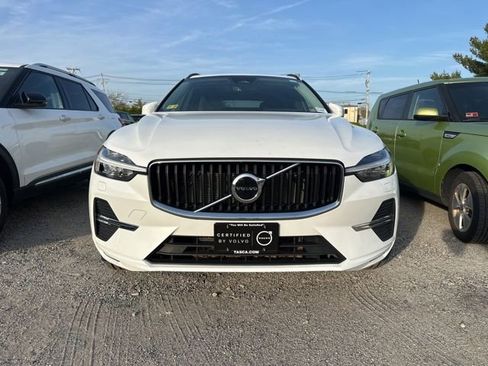 Used 2023 Volvo XC60 B5 Core AWD/4WD image 2