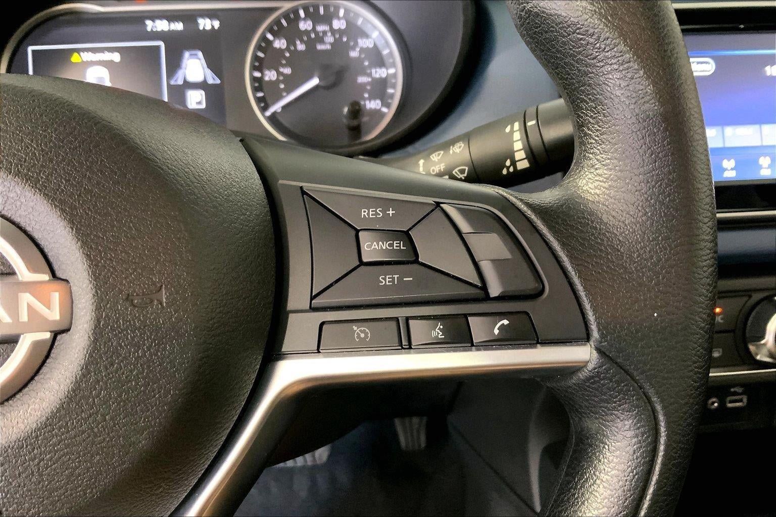 Used 2025 Nissan Versa SV FWD image 11