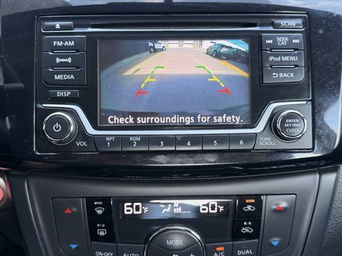 Used 2018 Nissan Sentra SV FWD image 27
