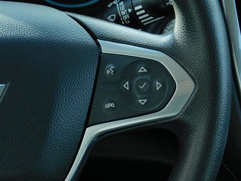 Used 2020 Chevrolet Traverse LS image 18