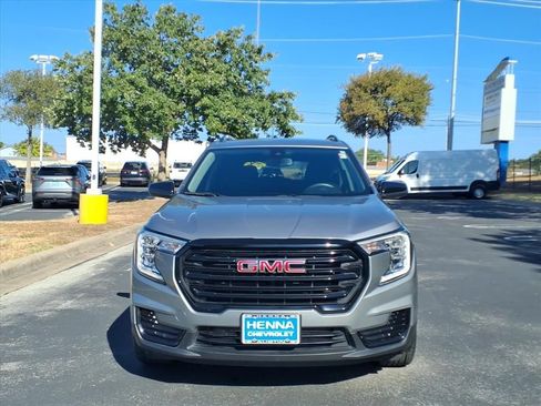 Used 2023 GMC Terrain SLE w/ Elevation Edition FWD image 14