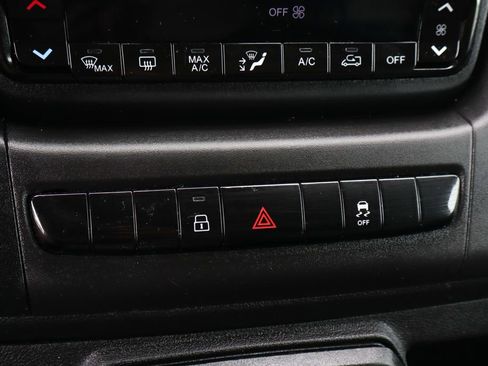 Used 2025 RAM ProMaster 3500 w/ Convenience Group FWD image 34