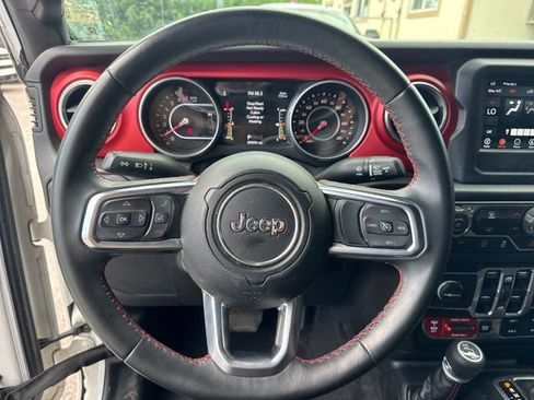 Used 2018 Jeep Wrangler Unlimited Rubicon AWD/4WD image 19