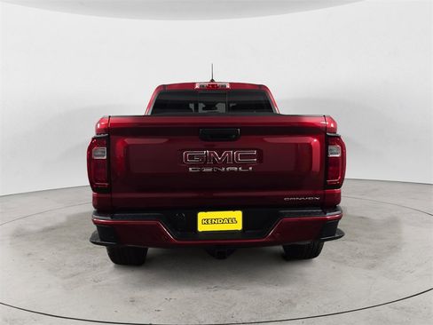 Certified 2025 GMC Canyon Denali image 4