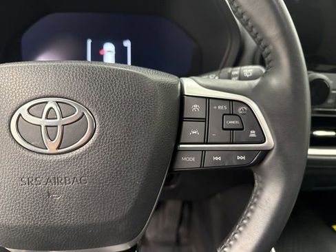 Used 2024 Toyota Grand Highlander Limited image 32