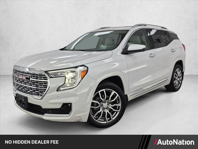 Used 2024 GMC Terrain Denali w/ Denali Premium Package AWD/4WD image 1