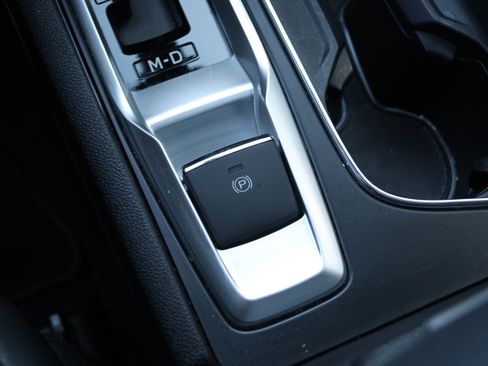 Used 2023 Subaru Ascent Limited w/ Technology Package image 28